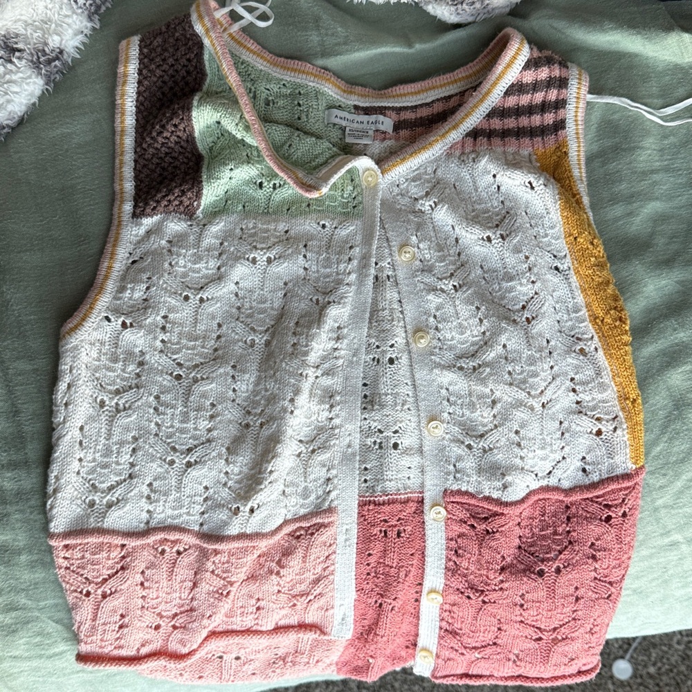 American Eagle Multicolor Knit Vest